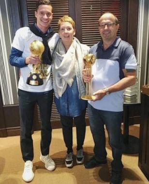 Hans-Jurgen Draxler with his wife and son Julian Draxler after winning the game.